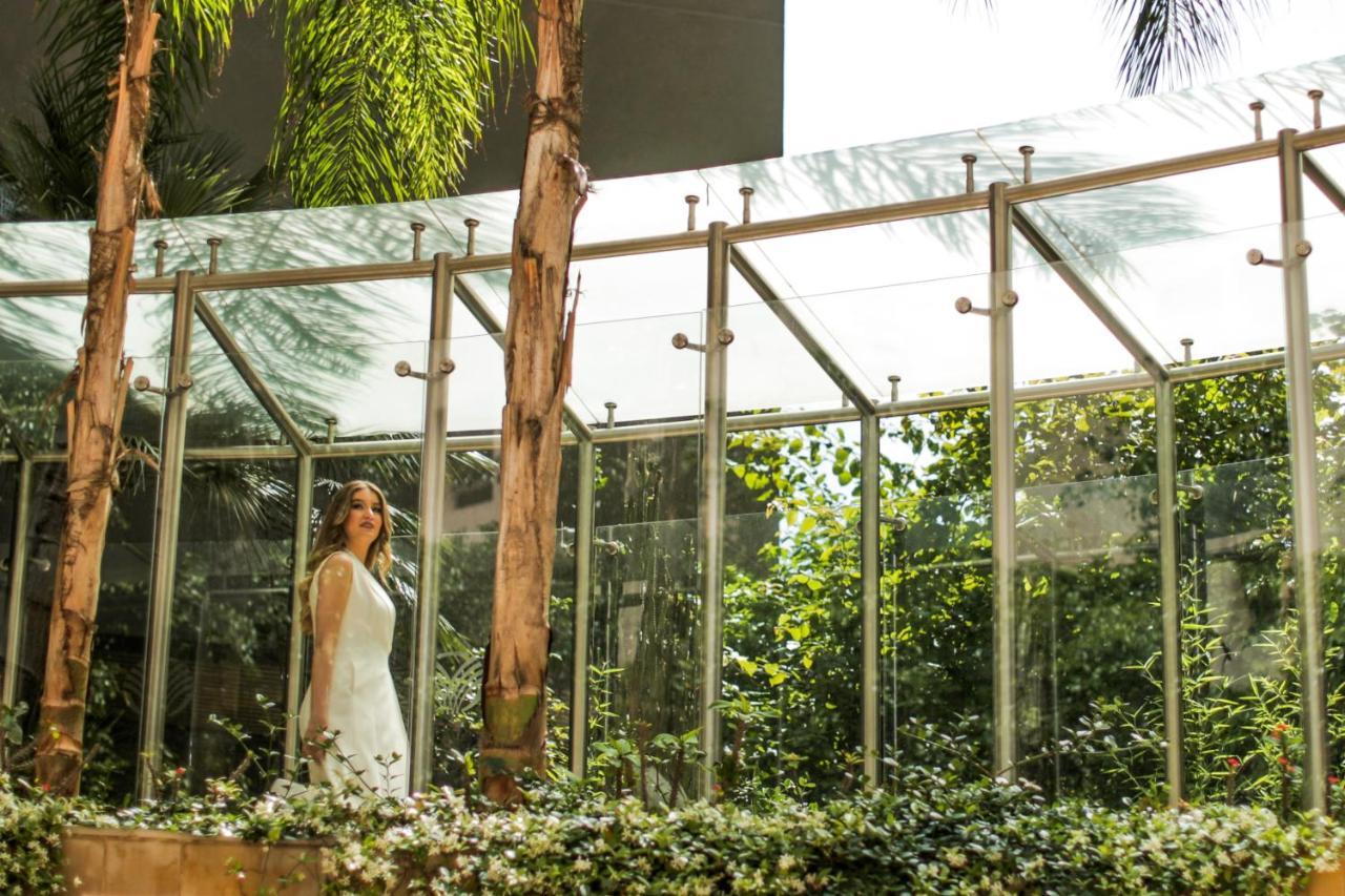 Gefinor Rotana - Beirut Hotell Eksteriør bilde The Green Planet, Dubai