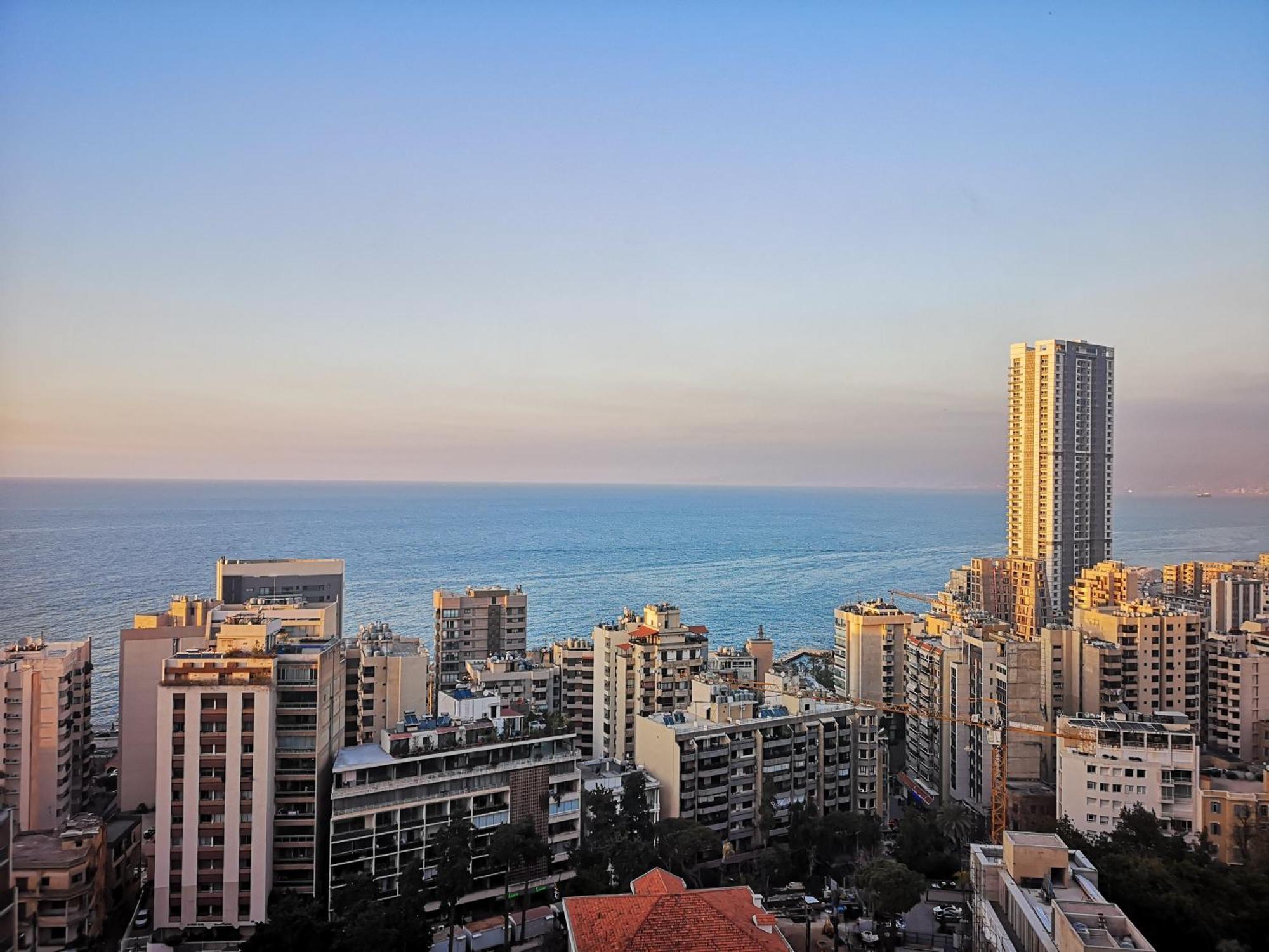 Gefinor Rotana - Beirut Hotell Eksteriør bilde View of the city